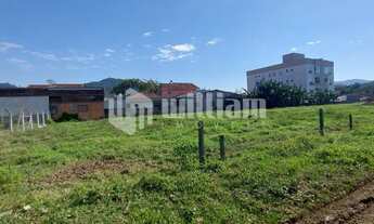 Imagem 2: ![CDATA[AMPLO TERRENO PLANO NO BAIRRO RIO BRANCO]]