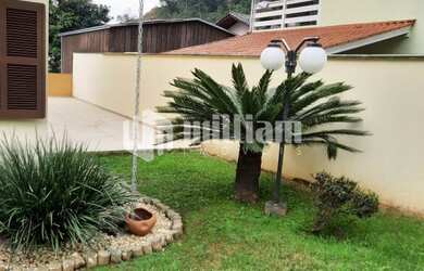 Imagem 5: ![CDATA[LINDA CASA COM 3 QUARTOS SENDO 1 SUÍTE SANTA TEREZINHA / NOVA BRASÍLIA]]