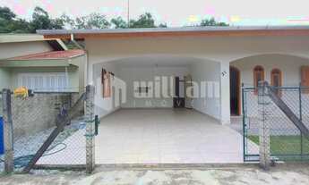 Imagem: ! CDATA CASA COM 3 DORMITÓRIOS, SENDO 1