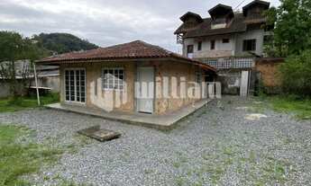 Imagem 4: ![CDATA[TERRENO PLANO E AMPLO EM RUA RESIDÊNCIAL NO BAIRRO AZAMBUJA]]