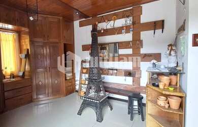 Imagem 2: ![CDATA[ CASA COM 4 DORMITÓRIOS NO BAIRRO SÃO PEDRO ]]