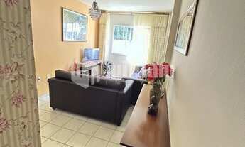 Imagem 2: ![CDATA[APARTAMENTO NO CENTRO COM 2 QUARTOS]]