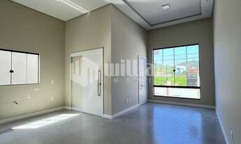 Imagem 4: ![CDATA[CASA ALTO PADRÃO UMA SUÍTE MAIS DOIS DORMITÓRIOS]]