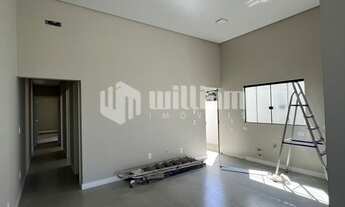 Imagem 5: ![CDATA[CASA ALTO PADRÃO UMA SUÍTE MAIS DOIS DORMITÓRIOS]]