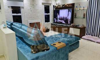 Imagem 7: Bela Casa Alto Padrão - 3 Dormitórios - Condomínio Granja Caiapiá - Pitas - Cotia/SP