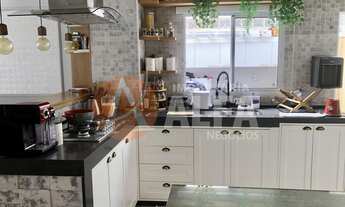 Imagem 4: Lindo Sobrado (V) - 4 Dormitórios sendo 2 suítes com Jacuzzi - Condomínio Carmel - São Pau