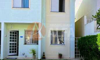 Imagem: Lindíssima Casa (V) - 3 Dormitórios sendo