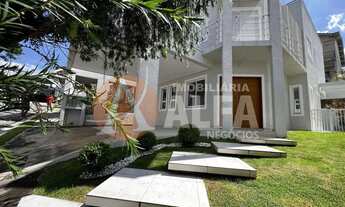 Imagem 2: Linda casa 3 suítes clean, lareira, varanda gourmet - Condomínio Palm Hills - Granja Viana