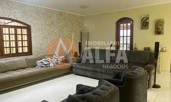 Imagem 7: Casa à venda com 4 Dormitórios - Condomínio Dom Henrique III - Cotia / SP