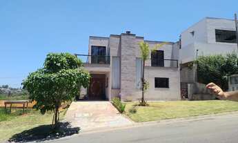 Imagem: Casa com 4 Dormitórios no Condomínio Residencial