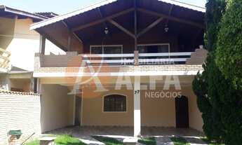 Imagem: Casa - 03 Dormitórios - Condomínio Residencial