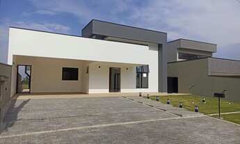 Imagem: Casa com 3 Dormitórios - Condomínio Haras