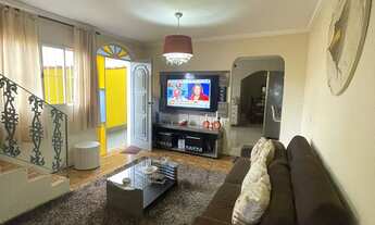 Imagem 2: Casa com 4 Dormitórios - Parque Alexandre - Cotia / SP