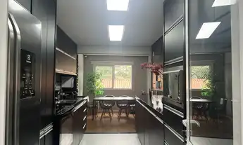 Imagem 3: Casa Triplex com 3 Dormitórios - Condomínio Residencial Bosque dos Manacás - Granja Viann