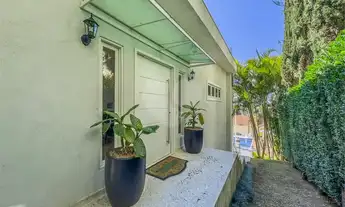 Imagem 2: Linda Casa com 03 Dormitórios - Condomínio Colinas - Ibiúna/SP