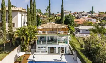 Imagem 6: Linda Casa com 03 Dormitórios - Condomínio Colinas - Ibiúna/SP