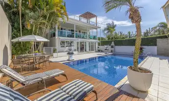 Imagem: Linda Casa com 03 Dormitórios - Condomínio