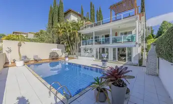 Imagem 3: Linda Casa com 03 Dormitórios - Condomínio Colinas - Ibiúna/SP