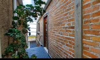 Imagem 6: Oportunidade Única! Casa com Piscina e 3 Suítes na Granja Viana – Próxima ao The Square”