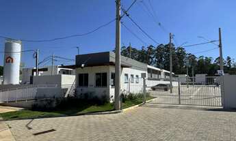 Imagem 2: Sobrado com 02 dormitórios - Condomínio Residencial Toronto - Jardim Sandra - Cotia / Sp