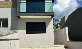 Imagem: Casa com 03 Dorms - Condomínio Residencial