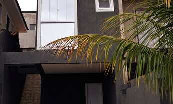 Imagem: Sobrado com 03 Suítes - Condomínio Vila