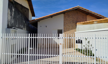 Imagem: Casa com 02 Quartos - Parque Turiguara