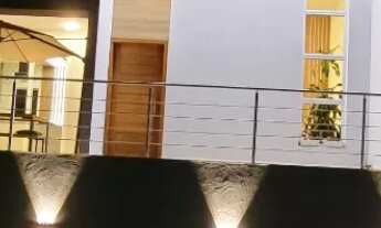 Imagem: Casa com 03 Quartos - Condomínio Residencial