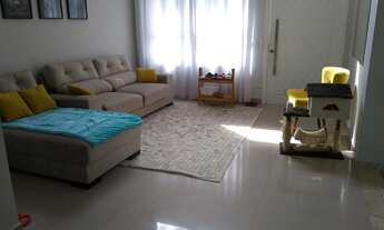 Imagem 4: 4 dormitórios, 2 suíte, 3 banheiro, 6 vagas na garagem, 500M² de Área Construída