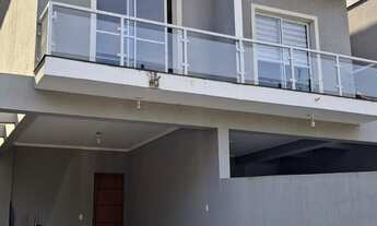 Imagem: Casa com 03 Quartos - Villa D Este - Cotia/SP