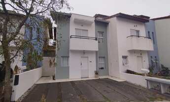 Imagem: Casa com 03 Quartos - Condomínio Residencial