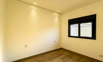 Imagem 4: Casa com 03 Quartos - Condomínio Lago dos Pássaros - Cotia/SP