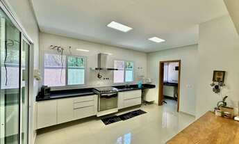 Imagem 5: Casa com 05 Quartos - Condomínio Reserva Santa Maria - Jandira/SP