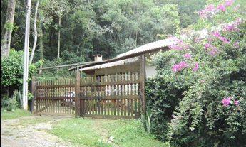 Imagem: Casa com 4 dormitórios - Quinta da Cachoeira