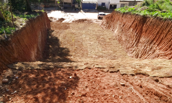 Imagem: Terreno 5,50 x 40 mts 220,00 metros a venda