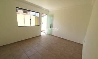 Imagem 2: CASA à venda, 2 quartos, 1 suíte, 1 vaga, SANTA CECÍLIA - BARBACENA/MG