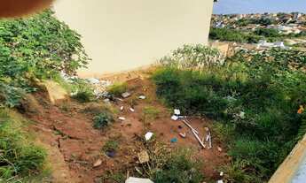 Imagem: Terreno à venda no bairro São Pedro