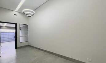 Imagem 5: Elegante casa com piscina no Jardim Itatiaia