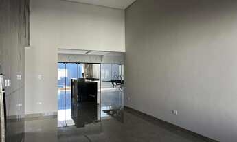 Imagem 3: Casa térrea com 03 suítes e piscina no bairro Rita Vieira!