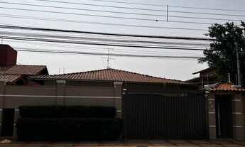 Imagem: Casa térrea espaçosa e aconchegante á