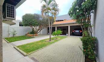 Imagem 5: Casa térrea em excelente localização e com terreno amplo