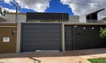 Imagem: Casa térrea moderna e aconchegante em excelente