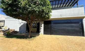 Imagem 1: Sobrado de alto padrão com dois salões comerciais em Bonito!!