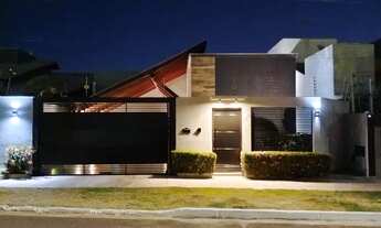 Imagem: Casa de Alto Padrão Exclusiva no Bairro