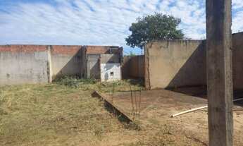 Imagem 4: Espaço de festas em construção em avenida no bairro Nova Campo Grande