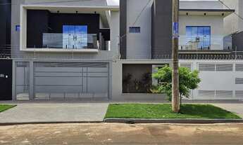 Imagem: Sobrado à venda, 2 quartos, 1 suíte, 2