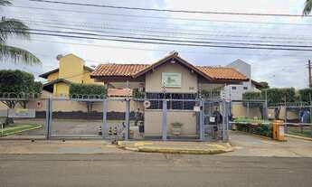 Imagem: Sobrado à venda em condomínio fechado