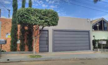 Imagem: Casa térrea mobiliada próxima ao Carandá