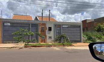 Imagem: Casa Térrea à venda, 2 quartos, Nova Lima