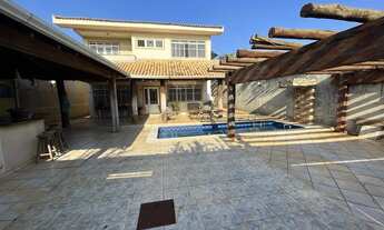 Imagem: Sobrado à venda, 3 quartos, 5 vagas, Carandá